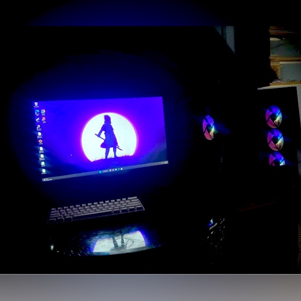 Gaming PC Bundle-1300$ GPU- GeForce rtx 3060 CPU- intel I.7 11th gen RAM- 16 GBS